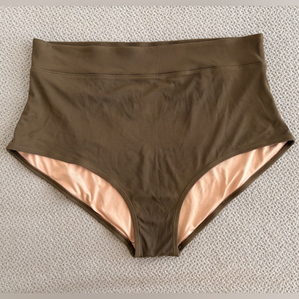 Mott50 Olive Ribbed Swim Bottom